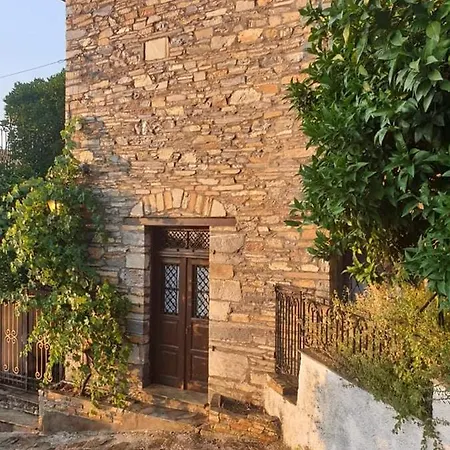 το πέτρινο αρχοντικό Casa vacanze *