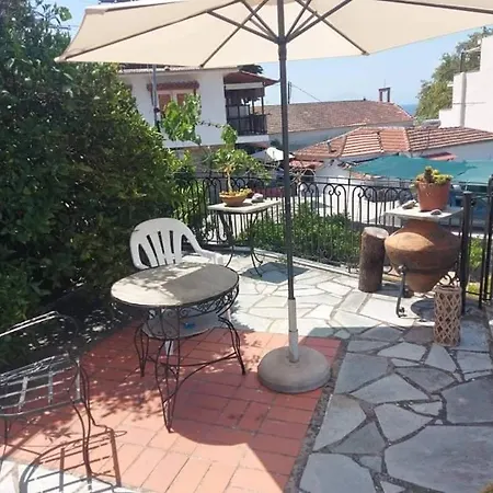 το πέτρινο αρχοντικό Casa vacanze *