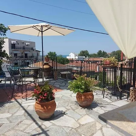 το πέτρινο αρχοντικό