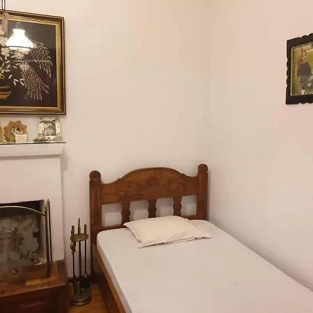 το πέτρινο αρχοντικό Afissos